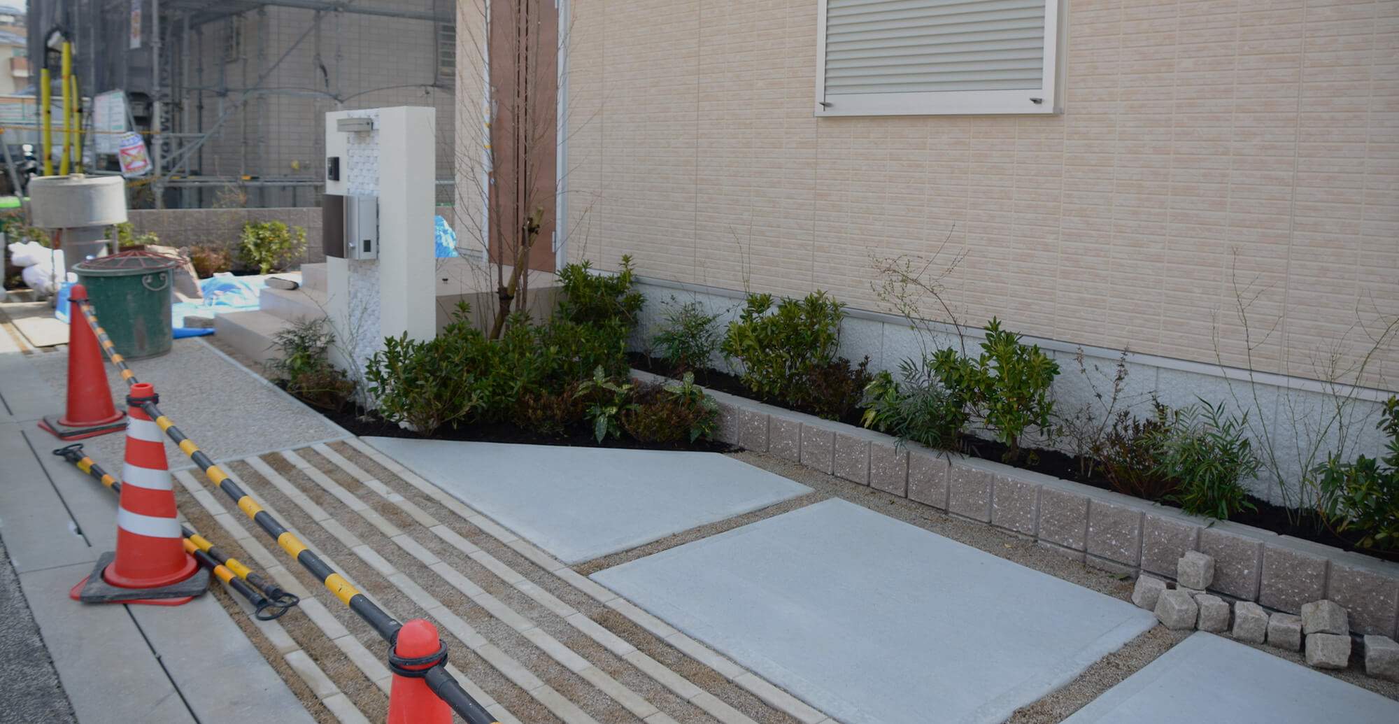 暮らしを彩り、理想を叶える 心地よさをデザインし、住まいに寄り添う外溝工事